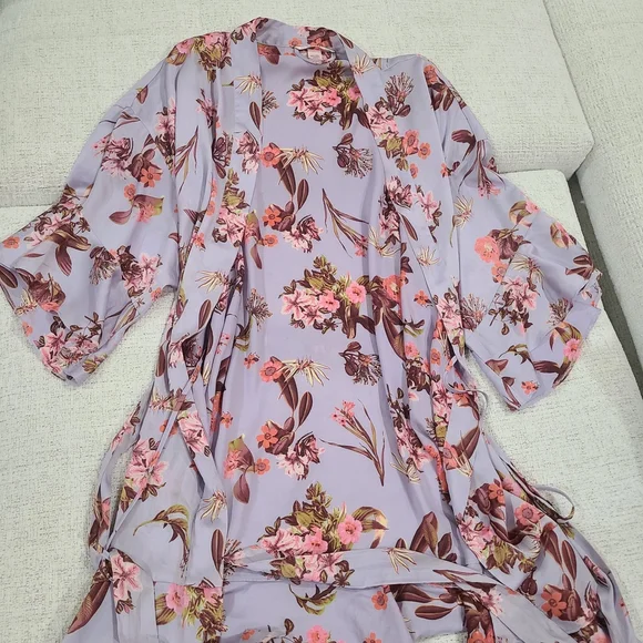 Victoria's Secret Satin Kimono Short Robe Women's Size M/L Purple Floral Lounge - Picture 7 of 9